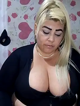 BonniAdams online show from 11.26.25