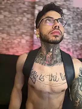 Snapshot of Walker_Thomas1 chatting on 02.14.25 Walker Thomas1 online show from 02.14.25