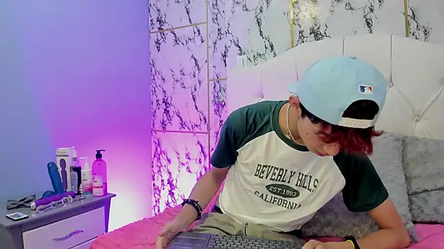 Snapshot of Allen_Starck chatting on 03.12.25 Allen Starck online show from 03.12.25