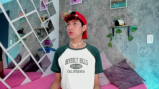 Snapshot of Allen_Starck chatting on 03.18.25 Allen Starck online show from 03.18.25