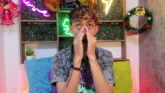 Snapshot of Allen_Starck chatting on 11.22.25 Allen Starck online show from 11.22.25