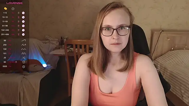 Snapshot of Agatha_Mott chatting on 09.23.25 Agatha Mott online show from 09.23.25