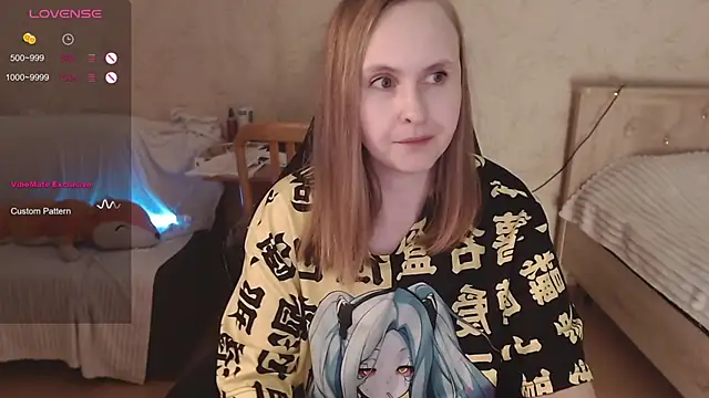 Snapshot of Agatha_Mott chatting on 10.06.25 Agatha Mott online show from 10.06.25