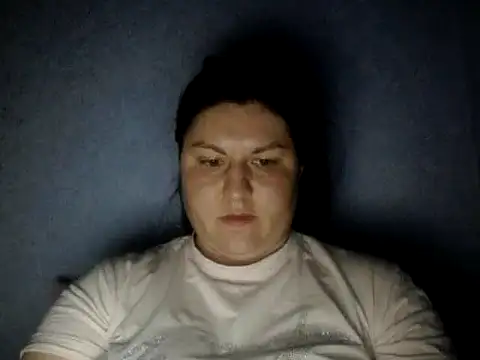 KiraSwee online show from 03.13.25