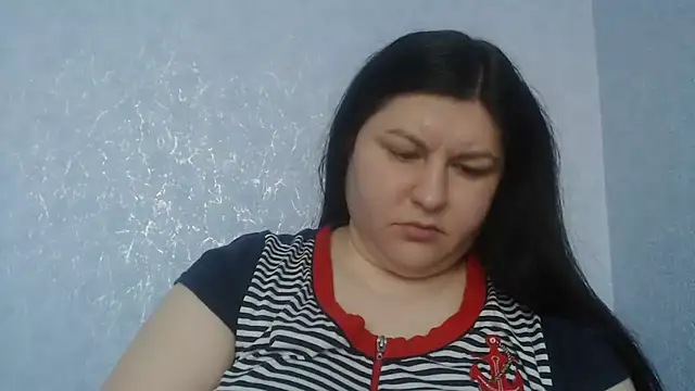 KiraSwee online show from 02.01.26