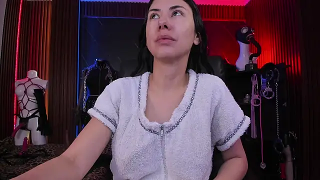 XiaQueen online show from 01.19.26