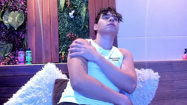 Snapshot of Gabriell_ramirez chatting on 03.13.25 Gabriell ramirez online show from 03.13.25