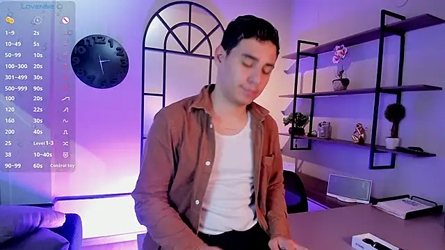 Snapshot of Gabriell_ramirez chatting on 10.01.25 Gabriell ramirez online show from 10.01.25