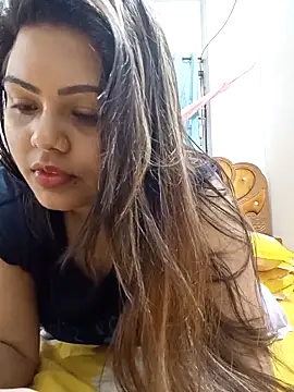 Snapshot of blue-berry07 chatting on 12.21.25 blue-berry07 online show from 12.21.25