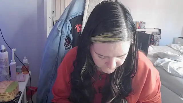 AureliaXOX online show from 09.16.25