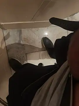 sark0606 online show from 02.17.26