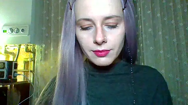 LuminousLady online show from 03.10.25