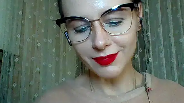 LuminousLady online show from 03.19.25