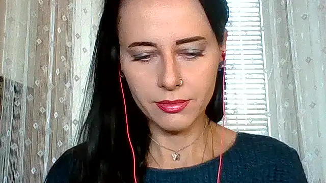 LuminousLady online show from 10.21.25