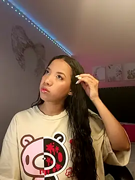 SallyWhitee online show from 04.07.26