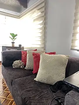 Snapshot of Valu_euphoria chatting on 02.06.25 Valu euphoria online show from 02.06.25