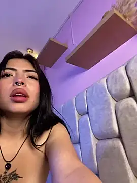 Snapshot of Valu_euphoria chatting on 03.01.25 Valu euphoria online show from 03.01.25