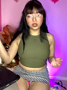 Snapshot of Valu_euphoria chatting on 10.06.25 Valu euphoria online show from 10.06.25