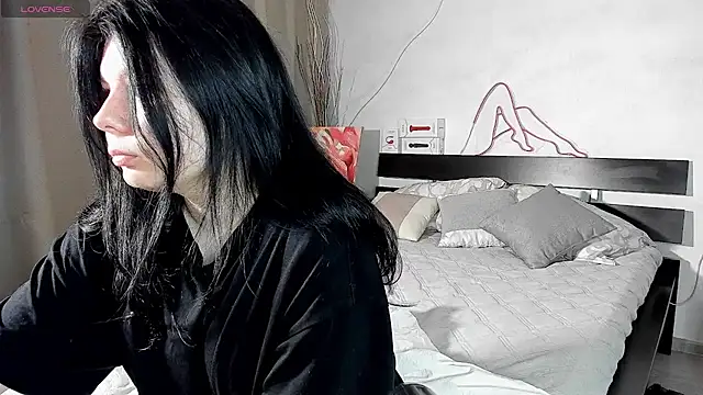 Snapshot of Amely_Li1 chatting on 02.22.25 Amely Li1 online show from 02.22.25