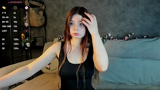 Snapshot of Amely_Li1 chatting on 11.10.25 Amely Li1 online show from 11.10.25