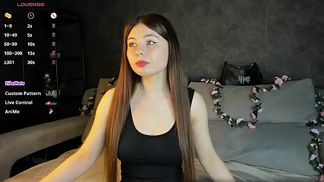 Snapshot of Amely_Li1 chatting on 11.15.25 Amely Li1 online show from 11.15.25