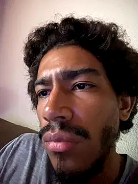 Mineirinho043 online show from 11.20.25