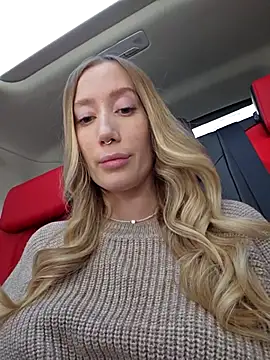 Snapshot of Pussy_Drive03 chatting on 02.14.25 Pussy Drive03 online show from 02.14.25