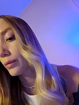 Snapshot of Pussy_Drive03 chatting on 02.14.25 Pussy Drive03 online show from 02.14.25