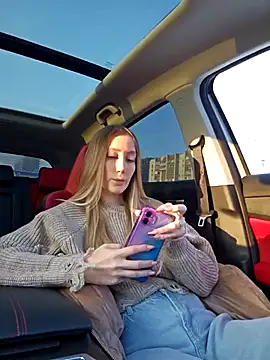 Snapshot of Pussy_Drive03 chatting on 02.18.25 Pussy Drive03 online show from 02.18.25