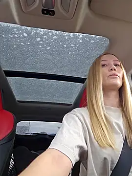 Snapshot of Pussy_Drive03 chatting on 12.14.25 Pussy Drive03 online show from 12.14.25