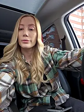 Snapshot of Pussy_Drive03 chatting on 12.18.25 Pussy Drive03 online show from 12.18.25