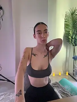 Celine Roxelle online show from 11.13.25