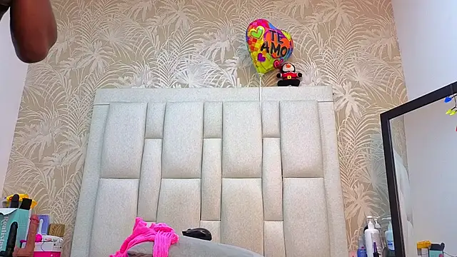 dafnnelewis online show from 01.15.26