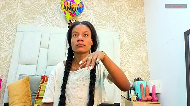 dafnnelewis online show from 04.08.26