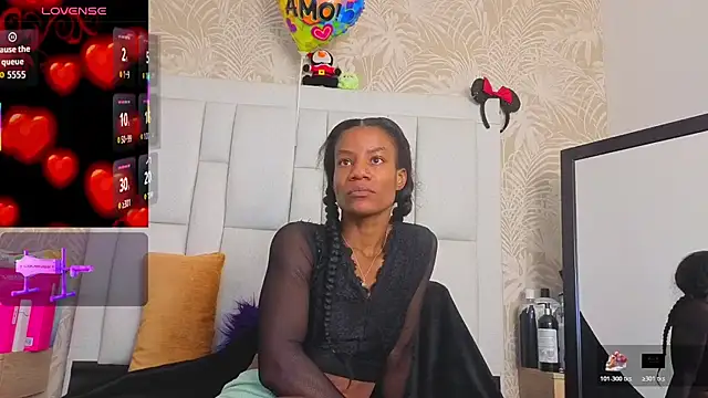 Snapshot of dafnnelewis chatting on 05.13.26 dafnnelewis online show from 05.13.26
