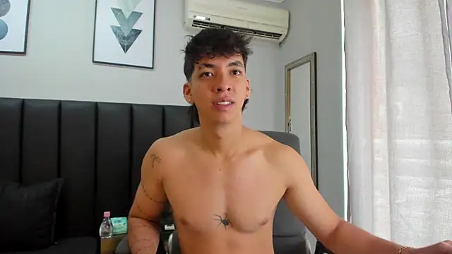 ISAAC CRYSTON online show from 02.17.25