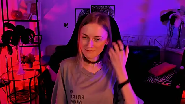 KiraMontoya online show from 02.19.25