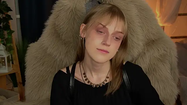 KiraMontoya online show from 04.06.26