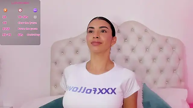 Snapshot of FelicityAdams chatting on 03.07.25 FelicityAdams online show from 03.07.25