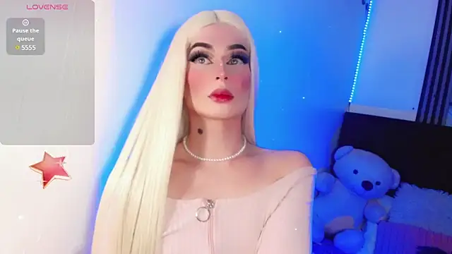 Snapshot of Irina_milkmaid chatting on 03.17.25 Irina milkmaid online show from 03.17.25