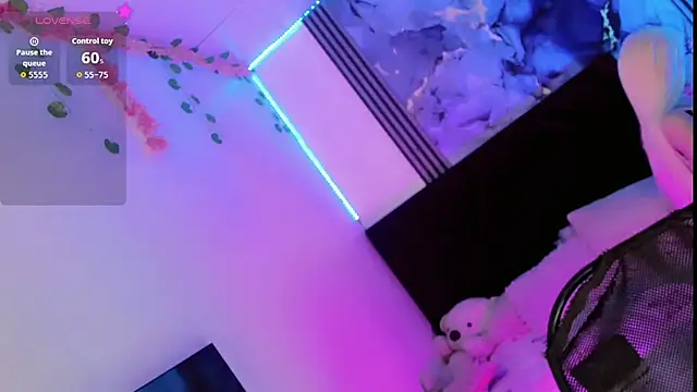 Snapshot of Irina_milkmaid chatting on 09.27.25 Irina milkmaid online show from 09.27.25