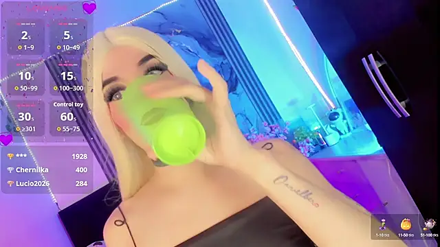 Snapshot of Irina_milkmaid chatting on 10.16.25 Irina milkmaid online show from 10.16.25