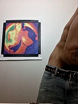 Locdawgg11 online show from 09.15.25