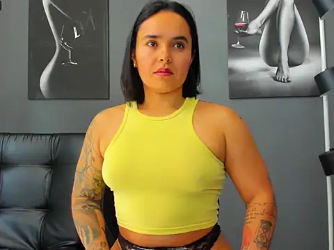 Snapshot of karlyjons12 chatting on 10.07.25 karlyjons12 online show from 10.07.25