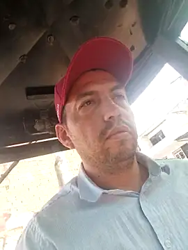 Snapshot of reyarturs13 chatting on 02.10.25 reyarturs13 online show from 02.10.25