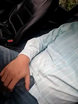 Snapshot of reyarturs13 chatting on 02.13.25 reyarturs13 online show from 02.13.25