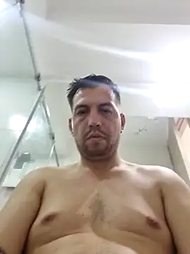 Snapshot of reyarturs13 chatting on 03.12.25 reyarturs13 online show from 03.12.25