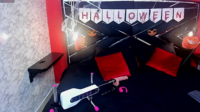 IVISBOUNCYASS online show from 10.12.25