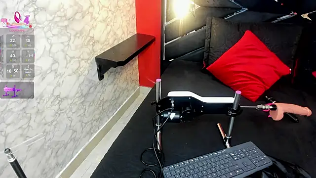 IVISBOUNCYASS online show from 12.22.25