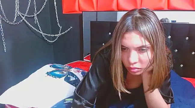 Snapshot of VioletDivala chatting on 02.08.25 VioletDivala online show from 02.08.25